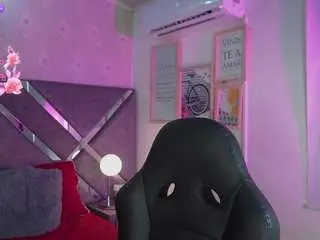 Camsoda Nude Webcam of alinnajohnson