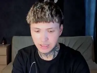 Camsoda Sex Cam of jonnydarkk