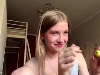 Camsoda Live Sex of yeefajardo
