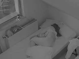 Camsoda Live Sex of voyeurcam-julmodels-bed-7