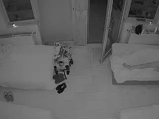 Camsoda Nude Webcam of voyeurcam-julmodels-bed-7