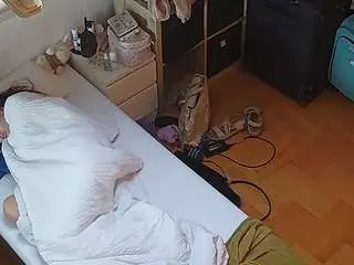 Camsoda Live Sex Cam of voyeurcam-julmodels-bed-7