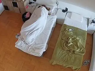 Camsoda Private Sex Chat of voyeurcam-julmodels-bed-7