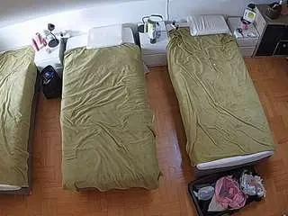 Camsoda Private Sex Chat of voyeurcam-julmodels-bed-7