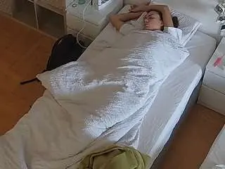 Camsoda Sex Cam of voyeurcam-julmodels-bed-7