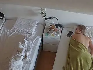 Camsoda Sex Chat of voyeurcam-julmodels-bed-7