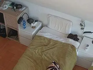 Camsoda Watch Live Sex Cams of voyeurcam-julmodels-bed-7