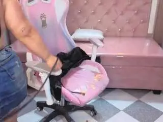 Camsoda Nude Webcam of skeler-lovd-b
