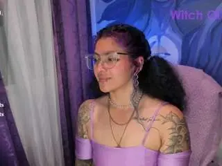 Camsoda Free Porn Cam of luna-dubois