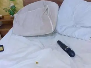 Camsoda Nude Webcam of sexy-tiny-sarah