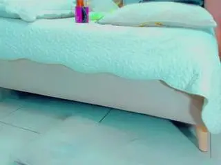 Camsoda Nude Webcam of emilysaaenz
