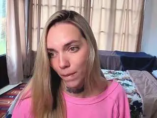 Camsoda Sex Cam of miacooper16