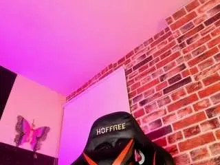 Camsoda Nude Webcam of aleja-hill