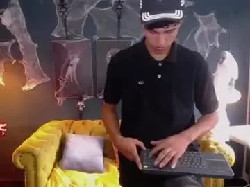 Chaturbate Free Porn Cam of alex_martin47