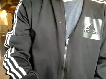 Chaturbate Free Live Porn of bigdickshowoff9877