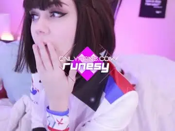 Chaturbate Free Porn Cam of runesy