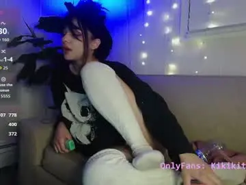 Chaturbate Sex Chat of esoterickitten777