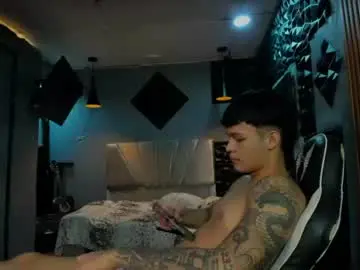 Chaturbate Free Live Porn of mr_mois
