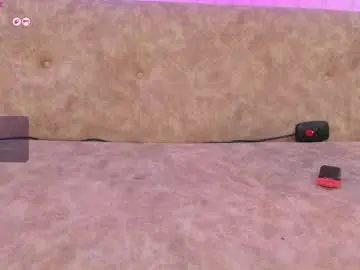 Chaturbate Watch Live Sex Cams of nickiwestt___