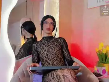 Chaturbate Watch Live Sex Cams of nickiwestt___