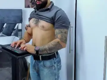 Chaturbate Free Porn Cam of zack_froone