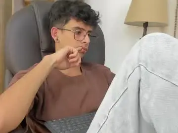 Chaturbate Best live sex cam show of andyxibrat
