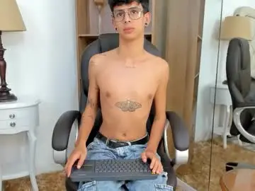 Chaturbate Free Porn Cam of andyxibrat