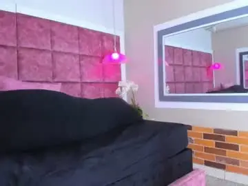 Chaturbate Watch Live Sex Cams of jessiegarvet19