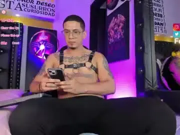 Chaturbate Adult Webcams of joshmiller___