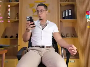 Chaturbate Free Live Porn of joshmiller___