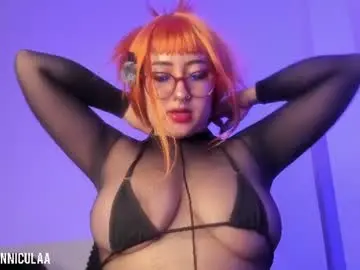 Chaturbate Free Porn Cam of larissa___