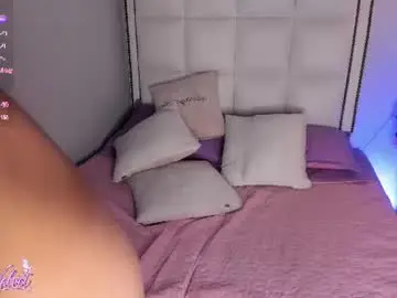 Chaturbate Live Sex Cam of lunna_velvet1
