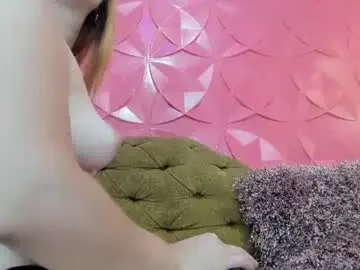 Chaturbate Best live sex cam show of naomy_leeg