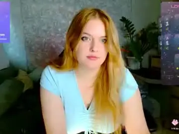 Chaturbate Live Sex Cam of alicecaseyy