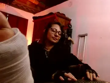 Chaturbate Live Sex of serena_xyz