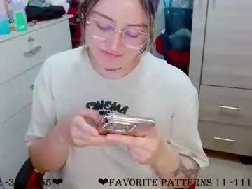 Chaturbate Sex Cam of zoe_sexy69