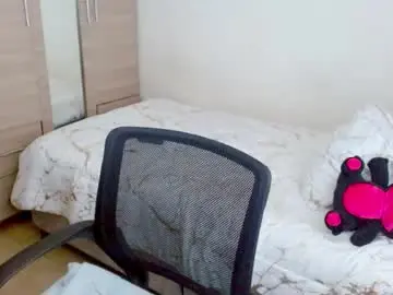 Chaturbate Best live sex cam show of zoe_sexy69