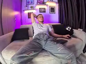 Chaturbate Live Sex Cam of aresmassimox