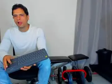 Chaturbate Adult Video Chat of domincrodriguez_119
