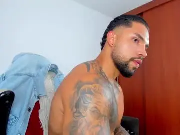 Chaturbate Watch Live Sex Cams of joe_esthetic