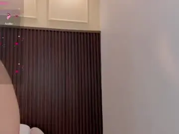 Chaturbate Best live sex cam show of larsonmia