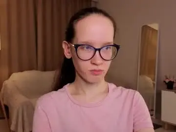 Chaturbate Live Sex Cam of lynettebails