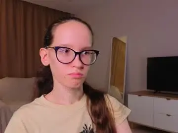 Chaturbate Live Sex Cam of lynettebails