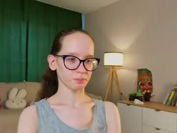 Chaturbate Live Sex Cam of lynettebails