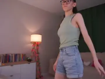 Chaturbate Live Sex Cam of lynettebails