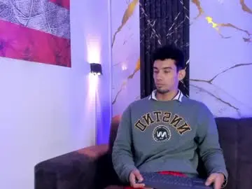 Chaturbate Live Sex Cam of prince_arthur77