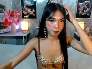 Chaturbate Live Sex Cam of queennira
