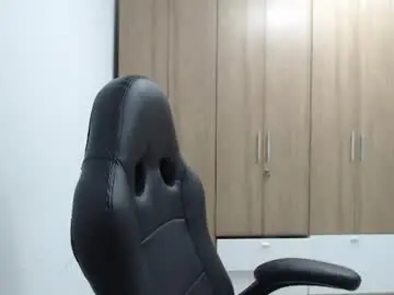 Chaturbate Sex Cam of roxanalove7