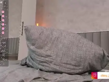 Chaturbate Live Sex Cam of shinyjen