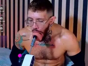 Chaturbate Nude Webcam of simon_rz